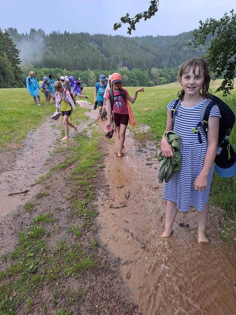 cesta v dešti